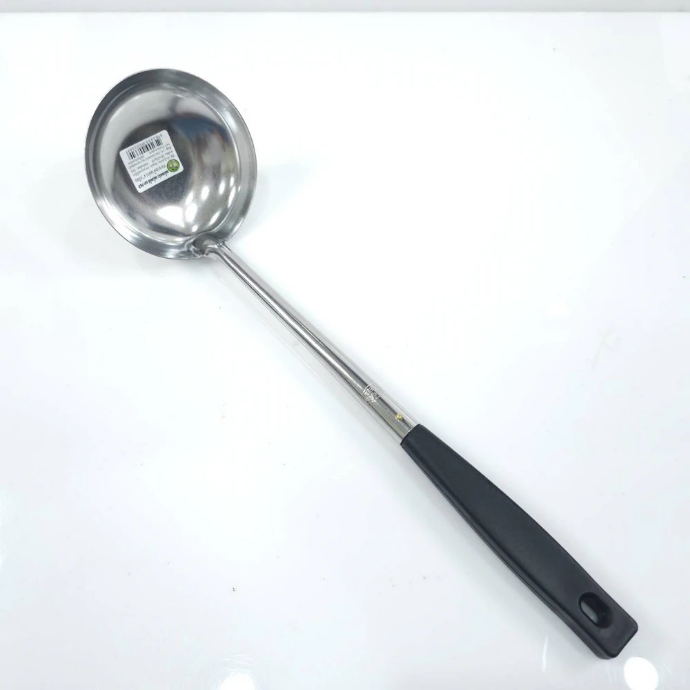 กระบวย 4 นิ้ว ด้ามดำ P&D