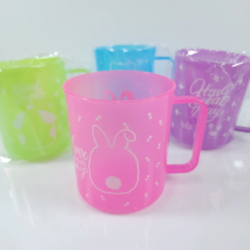 950 แก้วน้ำมีหูสกรีนลายการ์ตูน PMP (18 โหลๆ ละ 70)