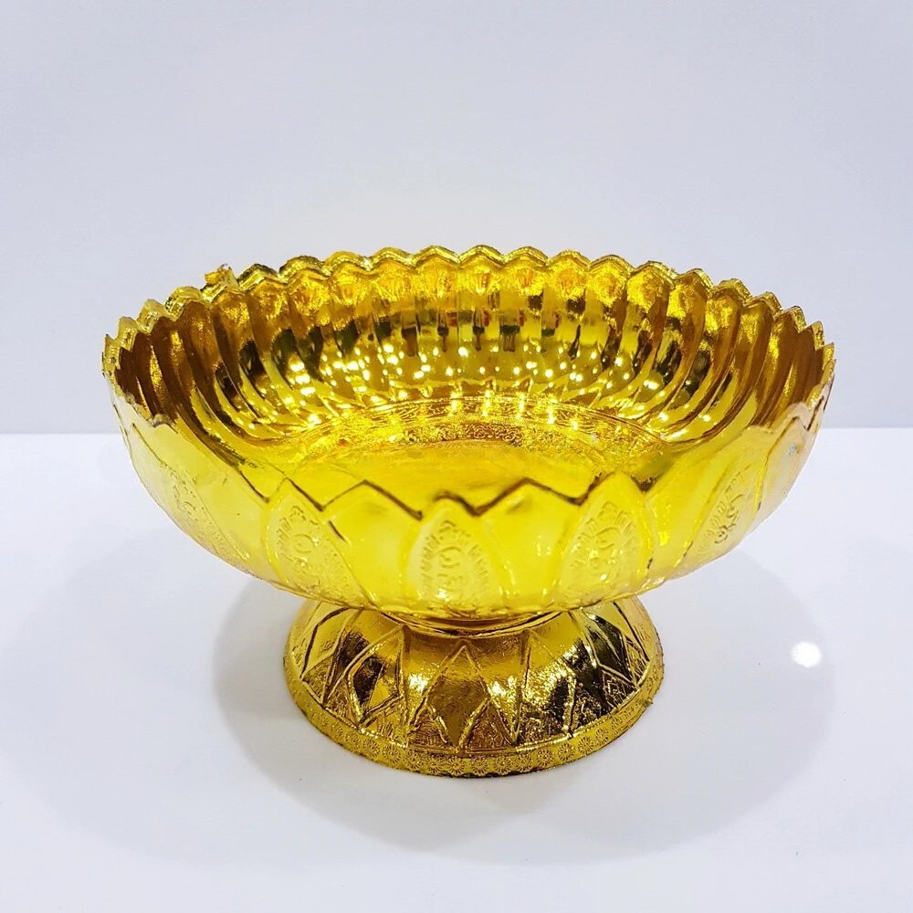 พานบัวหลวง 18 ซม. ทอง