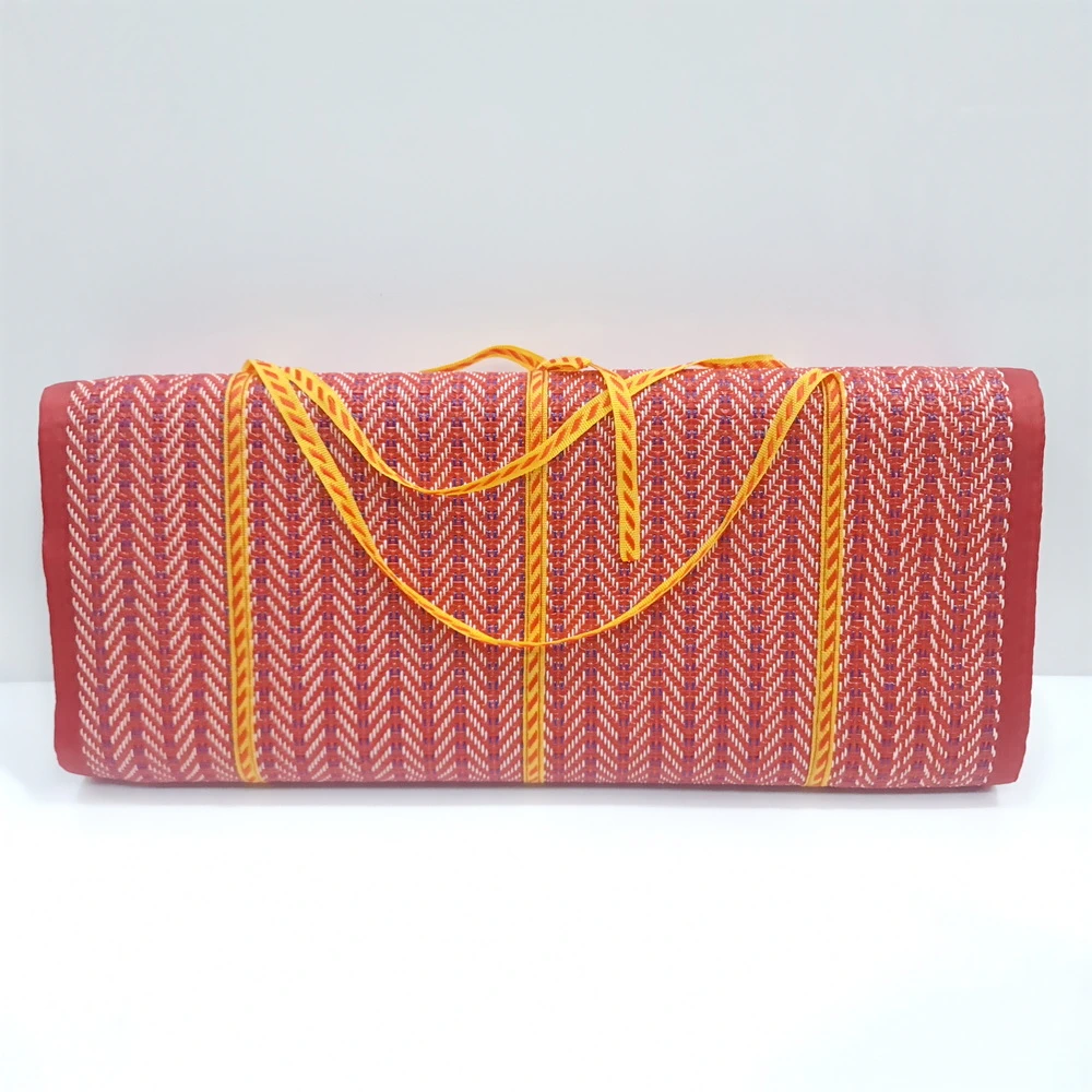 เสื่อรองนั่ง 4 พับยางพารา 1.9x2 เมตร (5 ชิ้นๆ ละ 150)