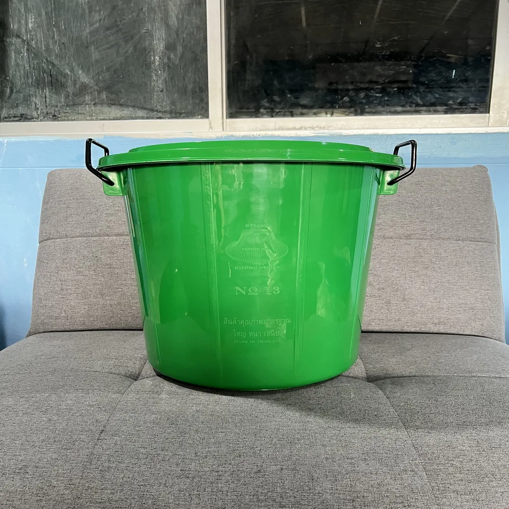 13 ถัง 8 แกลลอน+ฝา สีเขียว งอบ